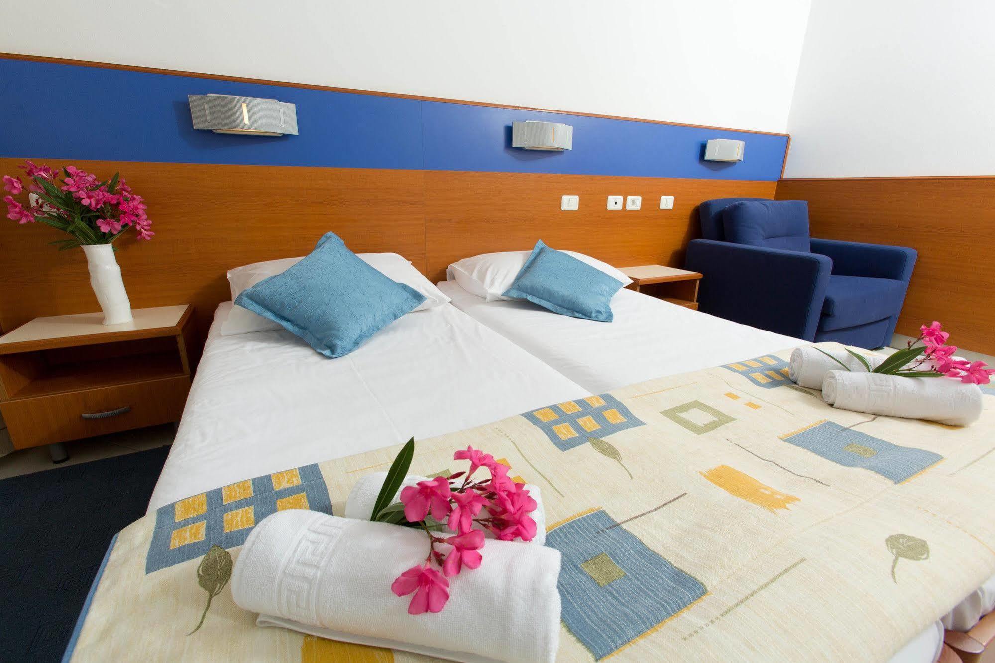 Bor Annex Hotel Анкаран Екстериор снимка